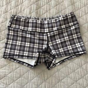 Fleo x MFLH Shorts Size M